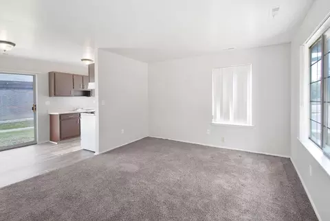 36760 Farmbrook Dr #475, Clinton Township, MI 48035 photo 6