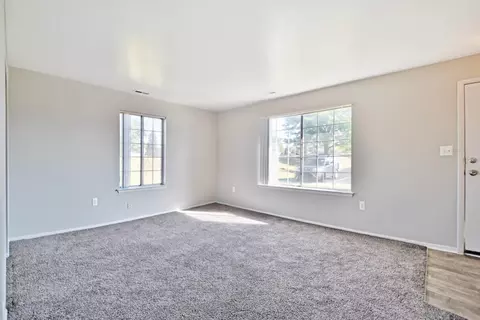 36760 Farmbrook Dr #475, Clinton Township, MI 48035 photo 17
