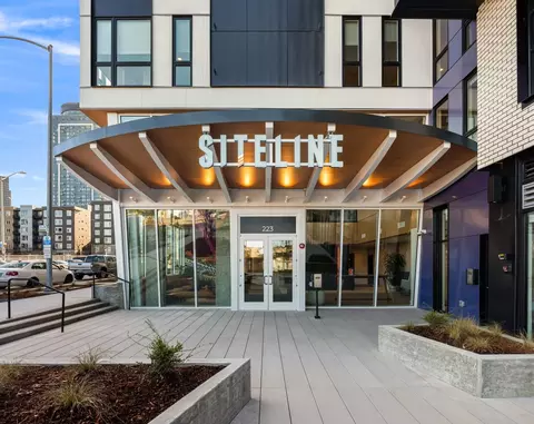 223 Taylor Ave N #423, Seattle, WA 98109