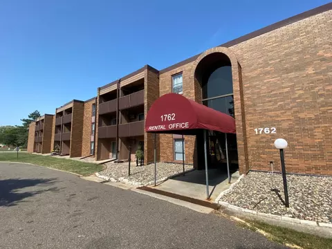 1762 Oakdale Ave #1762-102, Saint Paul, MN 55118