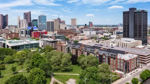 65 S Washington Ave #65-326, Columbus, OH 43215
