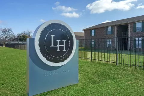 160 Stateline Rd #LH166, Clarksville, TN 37042