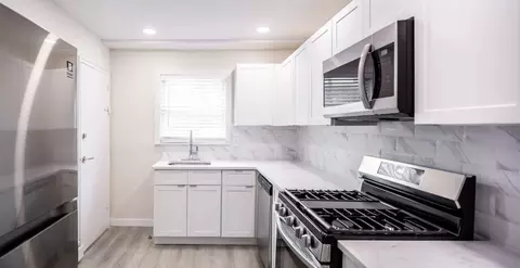 145 Grandview Ave, Edison, NJ 08837