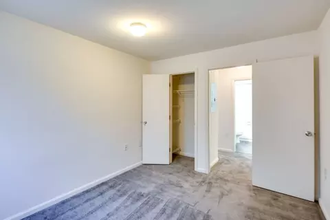 208 Frost Hill Dr #201, Owings Mills, MD 21117