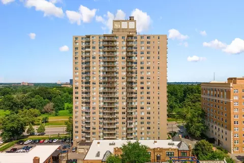 5550 S Dorchester Ave #16G, Chicago, IL 60637