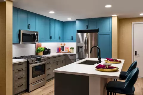 635 Robinson Ave #300, San Diego, CA 92103