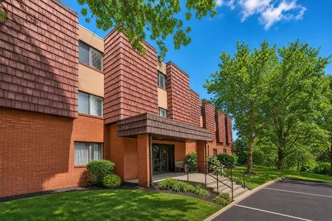 114 Book Ave UNIT 305, Beaver Falls, PA 15010