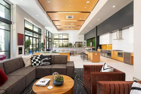 1095 W El Camino Real #246, Sunnyvale, CA 94087