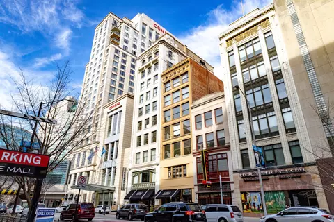 26 W Washington St #0304, Indianapolis, IN 46204