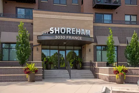 3030 France Ave S #229, Saint Louis Park, MN 55416