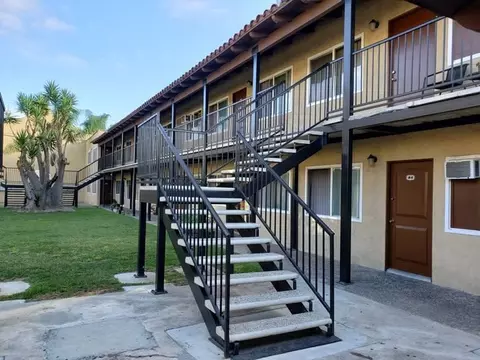 291 Avocado St #B08, Costa Mesa, CA 92627