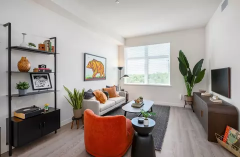 1516 S St #318, Sacramento, CA 95811