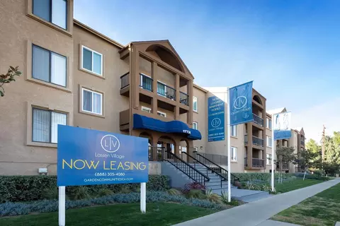 17730 Lassen St #232, Los Angeles, CA 91325