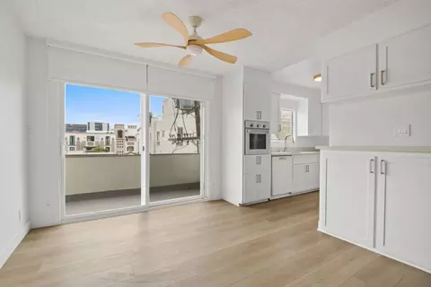 110 S Swall Dr #307, Los Angeles, CA 90048