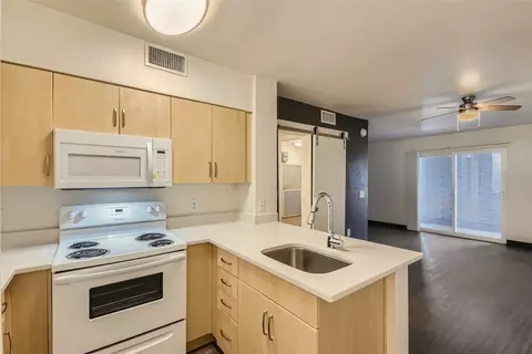 3535 W Camelback Rd #119, Phoenix, AZ 85019