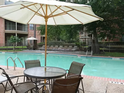 9717 Cypresswood Dr #2006, Houston, TX 77070