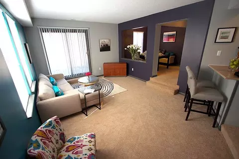 7653 Woodmore Trce #1010, Indianapolis, IN 46260