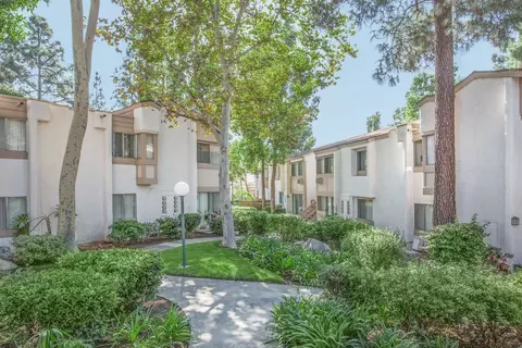 315 N Associated Rd #2004, Brea, CA 92821
