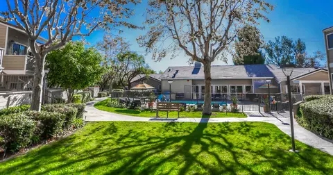265 W Foothill Blvd #E206, Glendora, CA 91741 photo 2