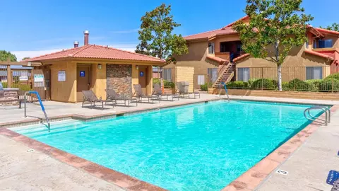 570 Knollview Ct #03-0410, Palmdale, CA 93551