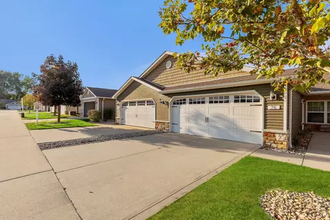 3331 Towne Park Dr #57, Lake Orion, MI 48359