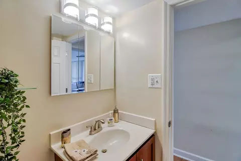 1818 Metzerott Rd #1814044, Adelphi, MD 20783 photo 7