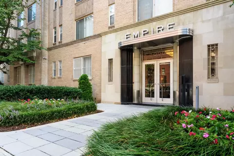 2000 F St NW #111, Washington, DC 20052