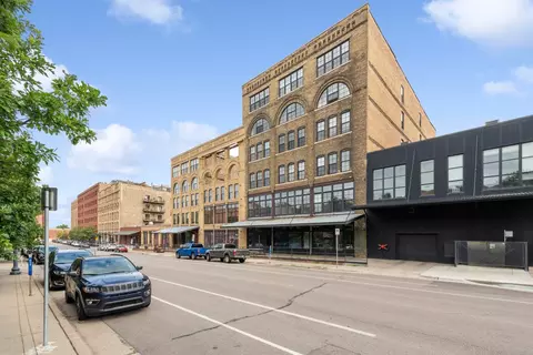 614 1st St N #604, Minneapolis, MN 55401