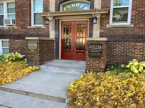 1465 W 33rd St #302, Minneapolis, MN 55408