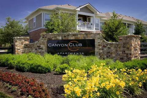 2720 Canyon Club Dr #04-149, Plainfield, IN 46168