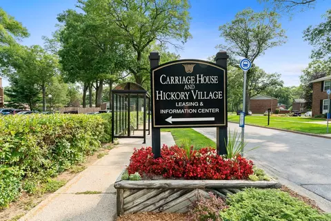 1890 Carriage Rd #01001, Muskegon, MI 49442