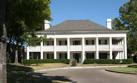 15 Charleston Park Dr #2420, Houston, TX 77025