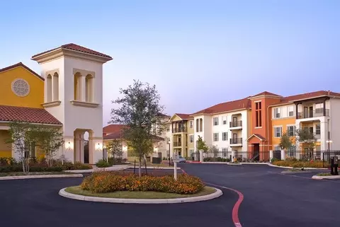 6303 W Us Highway 90 #202, San Antonio, TX 78227