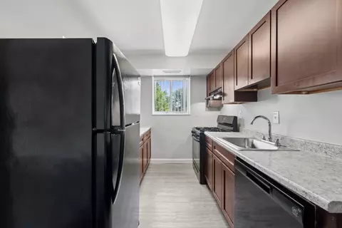 903 Glen Willow Dr #901013, Capitol Heights, MD 20743