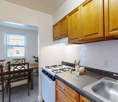201 S Woodbourne Rd #A22, Levittown, PA 19056
