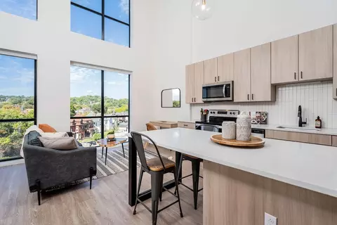 5819 Centre Ave #212, Pittsburgh, PA 15206