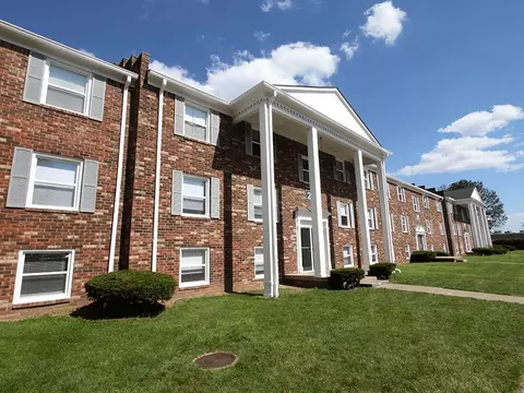 3838 Williamsburg Way #03D, Columbus, IN 47203