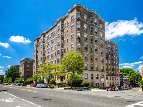 1673 Columbia Rd NW #406, Washington, DC 20009
