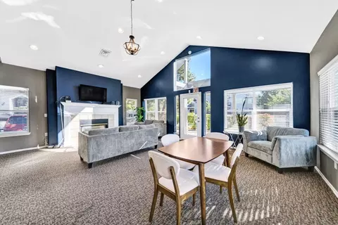 380 NW Gina Way #226, Aloha, OR 97006