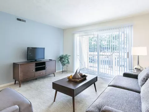 350 Bercado Cir #145-32, Mishawaka, IN 46544