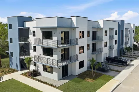 35 SW Rich Ter #202, Stuart, FL 34997