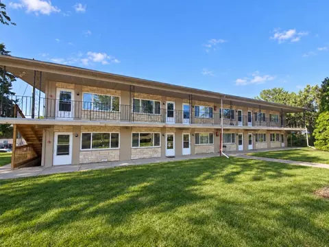 65 College Dr #WR-30, Platteville, WI 53818