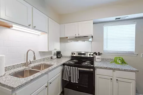 34 Sherry Dr #735-735-D, Burlington, NC 27215