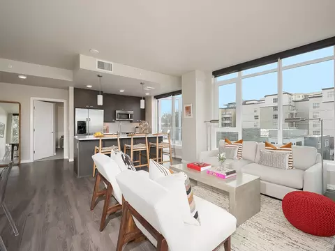 88 102nd Ave NE #616, Bellevue, WA 98004
