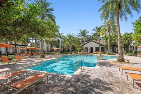 5971 Toscana Dr #605, Davie, FL 33314