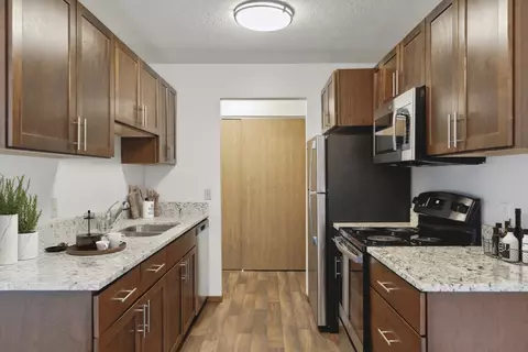 2330 Stillwater Ave E #60-211, Maplewood, MN 55119