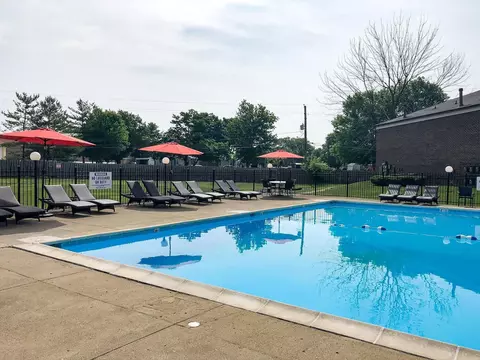 4929 Red Robin Dr #4883-D, Beech Grove, IN 46107