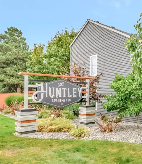 12310 SW Center St #40, Beaverton, OR 97005