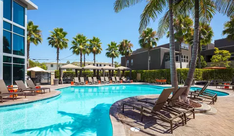 1050 Frederick St, Los Angeles, CA 90291