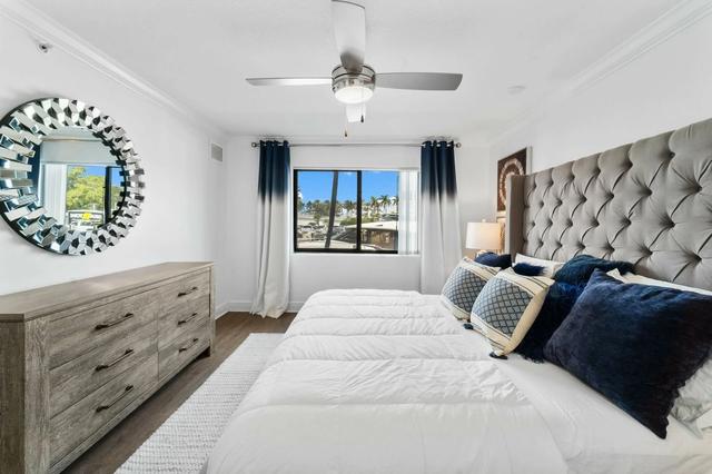 2201 SE 18th St #207, Fort Lauderdale, FL 33316
